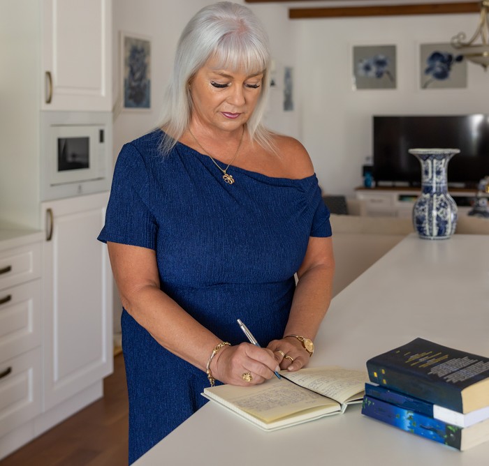 Agnes Szabo writing
